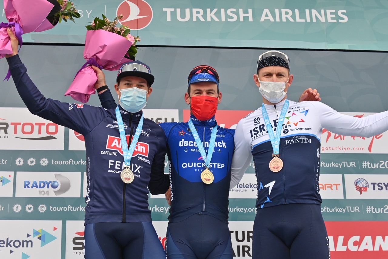 Greipel sprints onto podium in stage 2 of Tour of Turkey